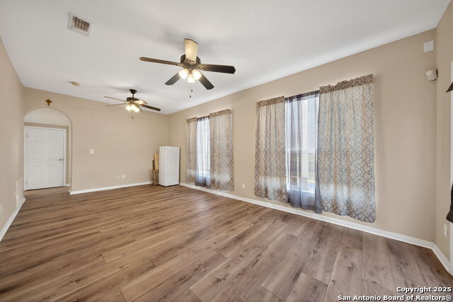 Image 21 of 40 For 11409 Ware Seguin