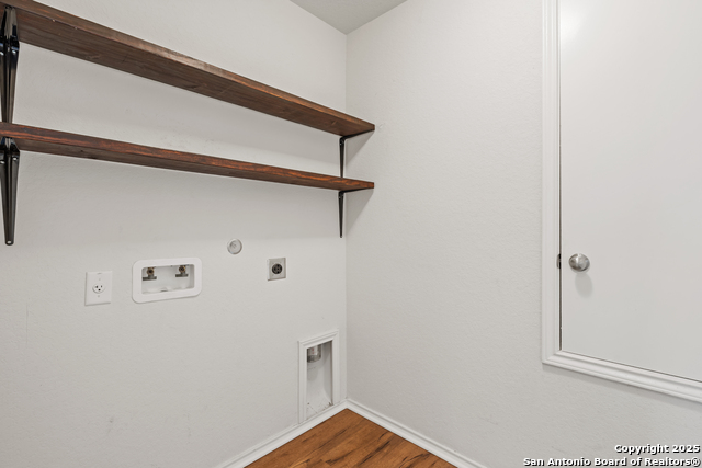 Image 15 of 27 For 227 Elderberry