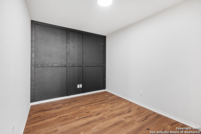 Image 17 of 27 For 227 Elderberry