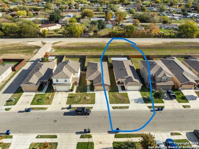 Image 2 of 27 For 227 Elderberry