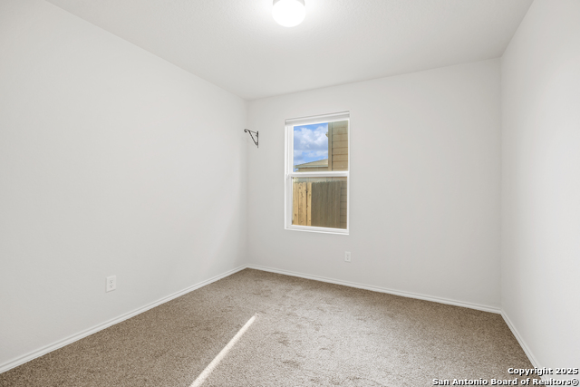 Image 20 of 27 For 227 Elderberry