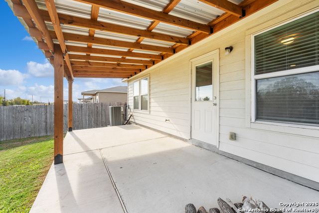 Image 22 of 27 For 227 Elderberry