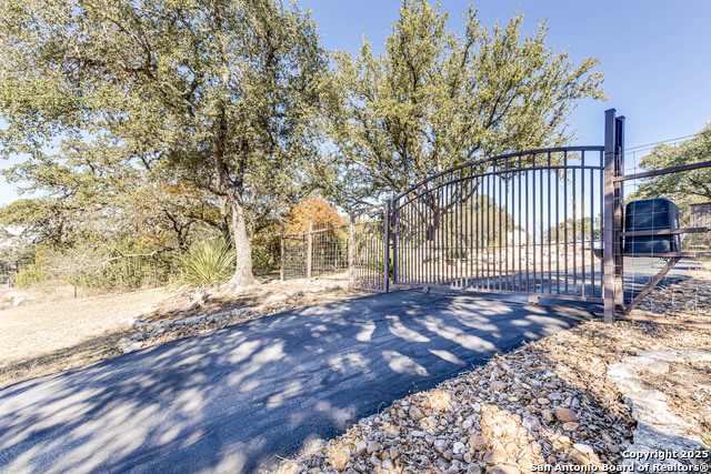 Image 4 of 42 For 2454 Island View