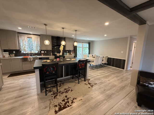 Image 3 of 18 For 133 Canyon Lake E