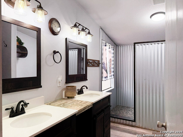 Image 23 of 30 For 17105 State Hwy 123 S