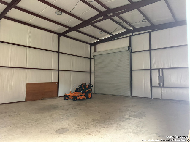 Image 25 of 30 For 17105 State Hwy 123 S