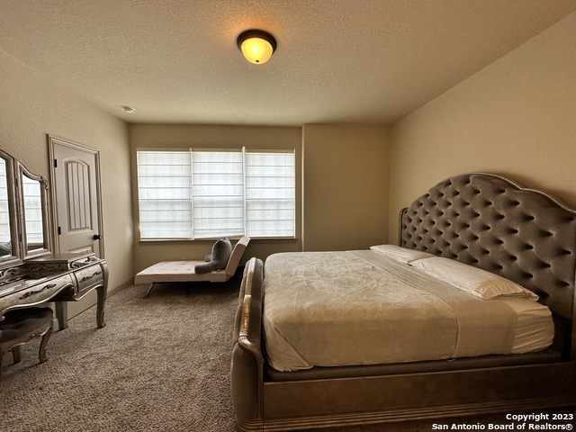 Image 28 of 52 For 27619 Nichols Pass