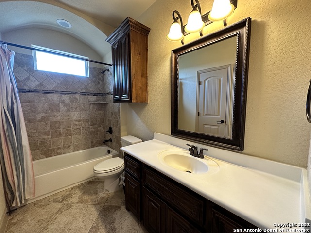 Image 34 of 52 For 27619 Nichols Pass