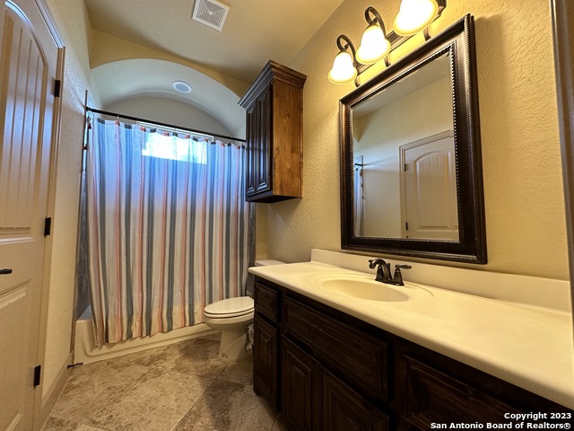 Image 35 of 52 For 27619 Nichols Pass