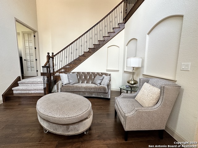 Image 4 of 52 For 27619 Nichols Pass