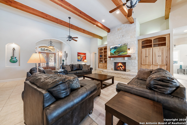 Image 13 of 68 For 415 Redland