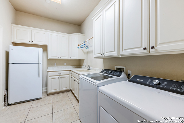 Image 24 of 68 For 415 Redland