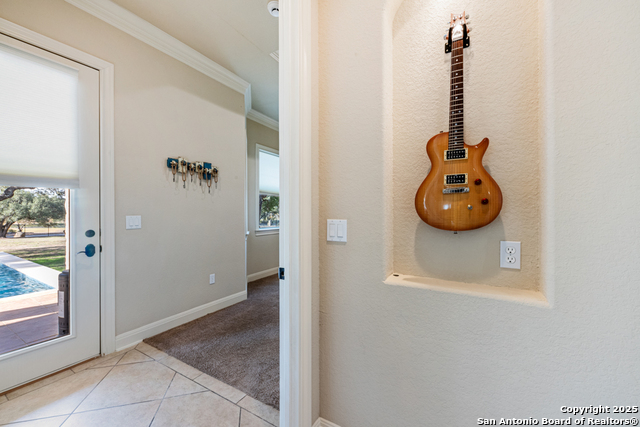 Image 25 of 68 For 415 Redland