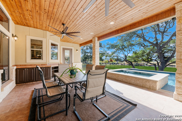 Image 46 of 68 For 415 Redland