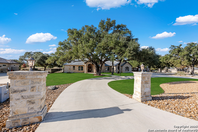 Image 5 of 68 For 415 Redland