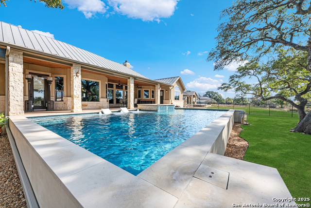 Image 51 of 68 For 415 Redland