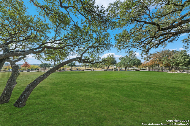 Image 54 of 68 For 415 Redland