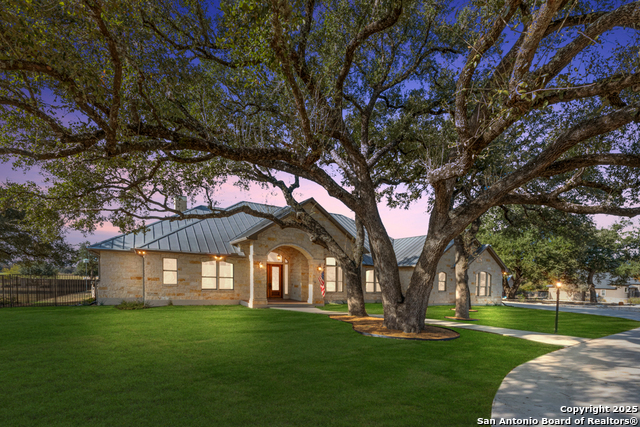 Image 7 of 68 For 415 Redland