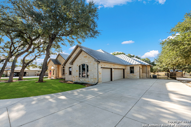 Image 9 of 68 For 415 Redland