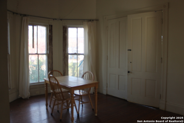 Image 12 of 23 For 303 Nueces S