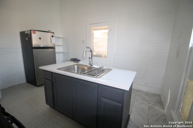 Image 7 of 23 For 303 Nueces S