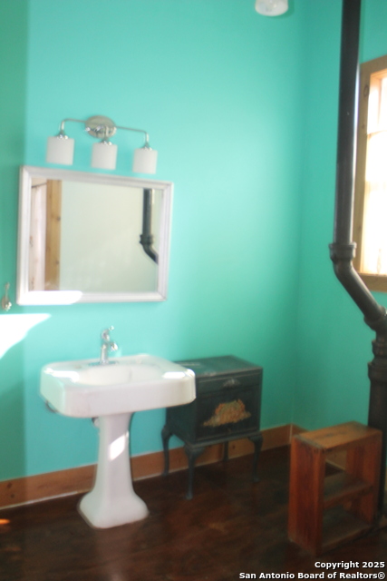 Image 9 of 23 For 303 Nueces S