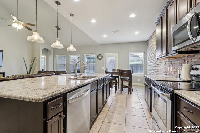 Image 18 of 46 For 724 Morgan  