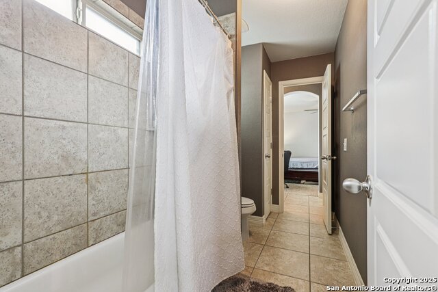 Image 38 of 46 For 724 Morgan  