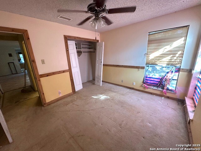 Listing photo id 11 for 28016 Windwood