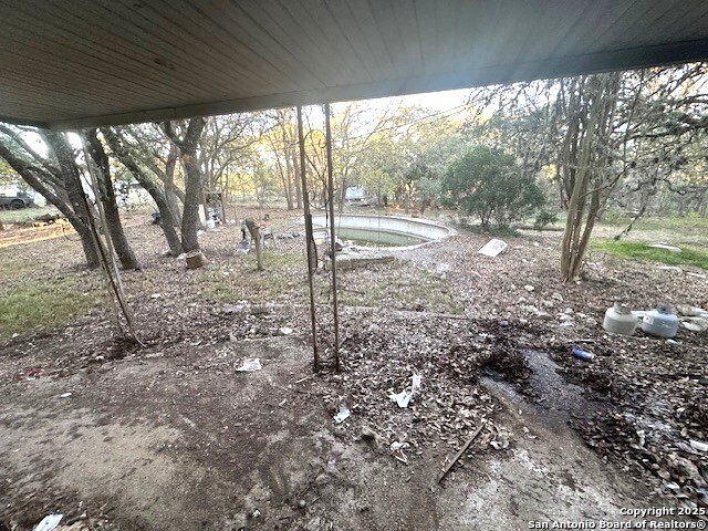 Listing photo id 16 for 28016 Windwood