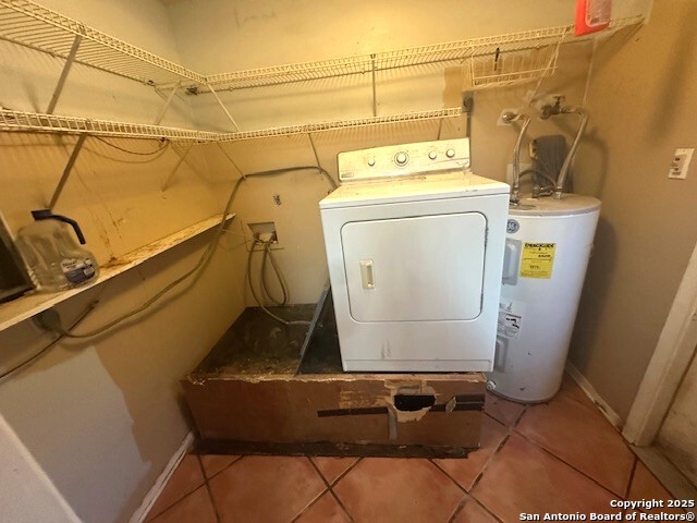 Listing photo id 5 for 28016 Windwood