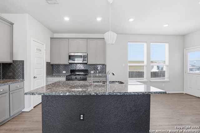 Image 12 of 36 For 5002 Longhorn