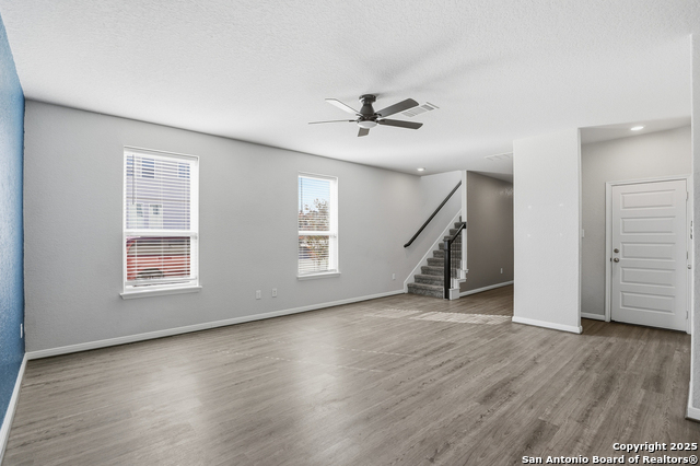 Image 8 of 36 For 5002 Longhorn