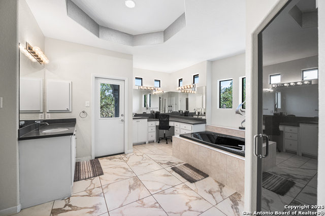 Image 23 of 60 For 23204 Fossil Peak