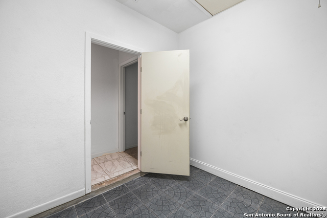 Image 40 of 60 For 23204 Fossil Peak