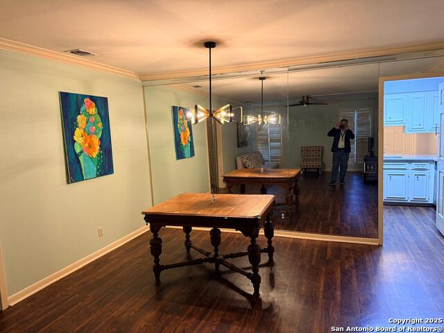 Image 12 of 28 For 8415 Fredericksburg 401