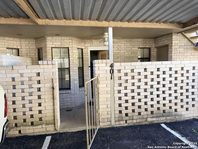 Image 2 of 28 For 8415 Fredericksburg 401