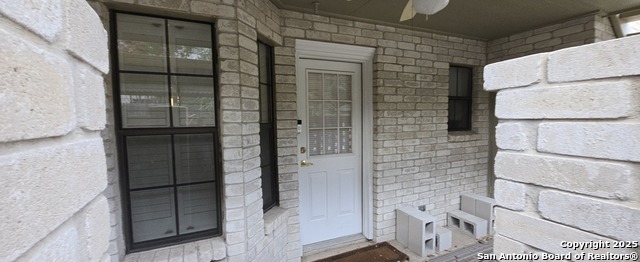 Image 24 of 28 For 8415 Fredericksburg 401