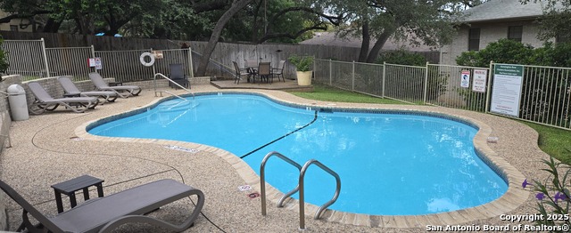 Image 10 of 28 For 8415 Fredericksburg  401