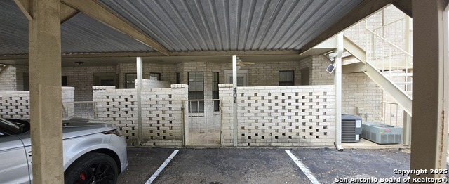 Image 3 of 28 For 8415 Fredericksburg  401