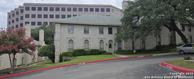 Image 9 of 28 For 8415 Fredericksburg  401