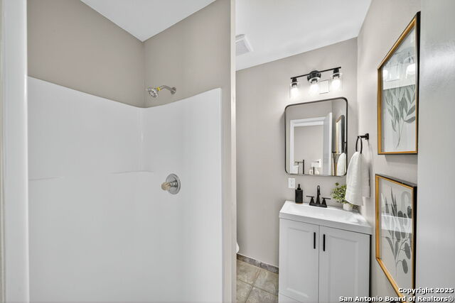 Image 21 of 30 For 5346 San Benito