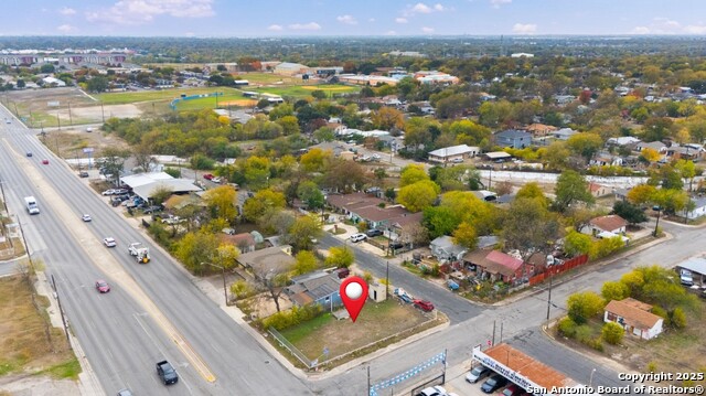 Listing photo id 4 for 675 General Mcmullen N