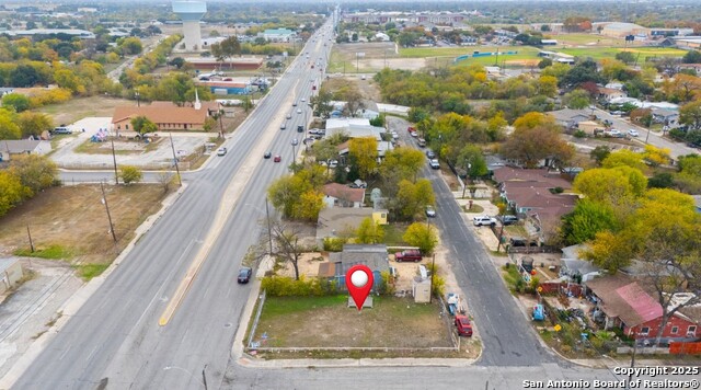 Listing photo id 6 for 675 General Mcmullen N