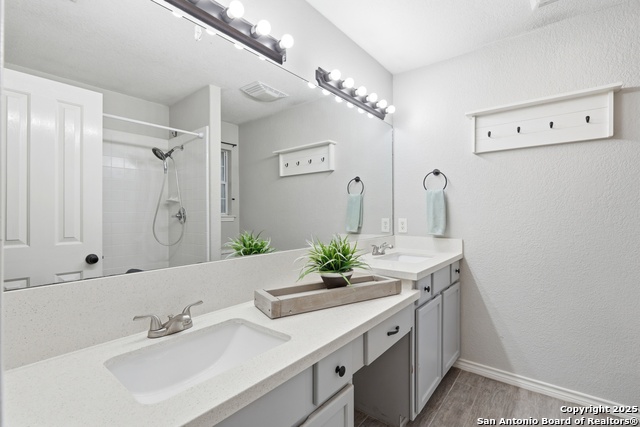 Listing photo id 20 for 1800 Pearce Court