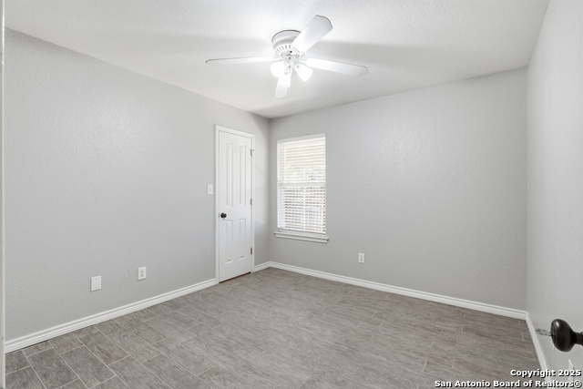 Listing photo id 24 for 1800 Pearce Court