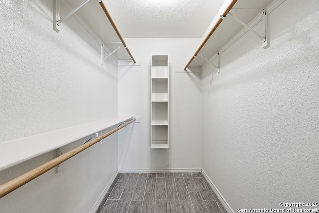 Listing photo id 26 for 1800 Pearce Court