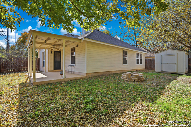 Listing photo id 29 for 1800 Pearce Court