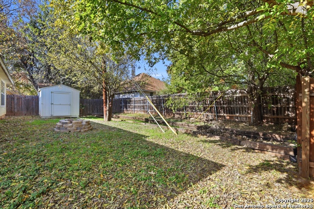 Listing photo id 31 for 1800 Pearce Court