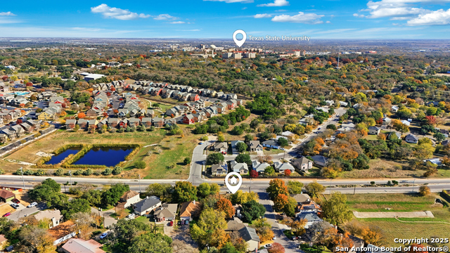 Listing photo id 40 for 1800 Pearce Court